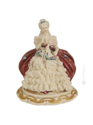 LADY WITH DOVE Statuette statue figure porcelain Capodimonte handmade made in Italy exclusive