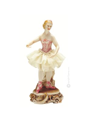 BALLERINA  SISSY Statuette statue figure porcelain Capodimonte handmade made in Italy exclusive