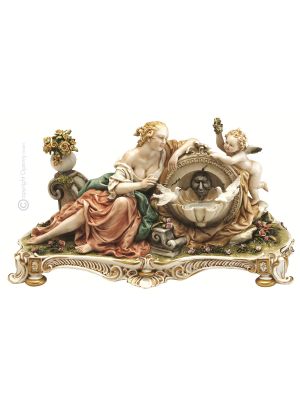 THE FOUNTAIN Statuette statue figure porcelain Capodimonte handmade made in Italy exclusive