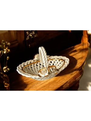 Prestigious ceramic centerpiece, with roses and golden details, handmade.