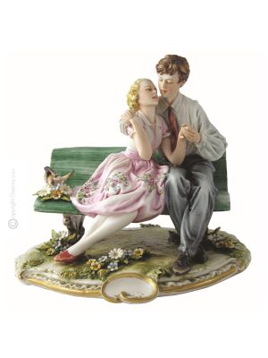 FIRST LOVE Statuette Statue Figure Porcelain Capodimonte Handmade Made in Italy Exclusive