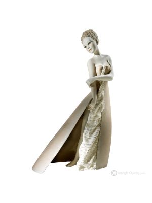 ALMA - Capodimonte porcelain figurines, entirely handmade in Italy.