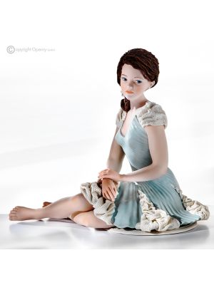 DESIRE - Capodimonte statuette, Italian beauty in fine porcelain.