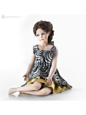 ELISABETTA - Capodimonte, exclusive statuette, pure art in refined porcelain.