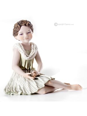 GILDA - Capodimonte statuette, the elegance of a work in fine porcelain.