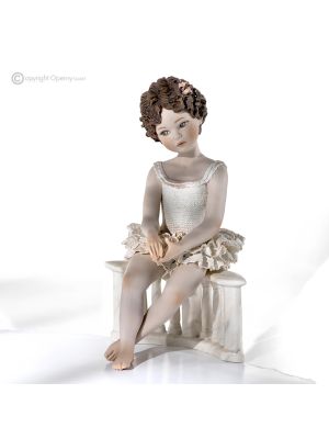 LINDA - Capodimonte, ballerina in fine porcelain, elegance and poetry.