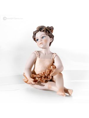 LUCILLE - Capodimonte, refined porcelain dancer, pure and romantic art.