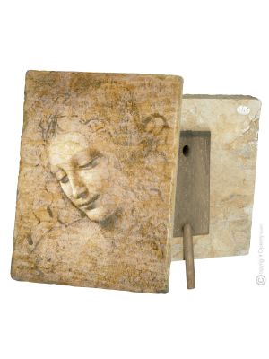 LA SCAPIGLIATA table ornament decor in marble Made in Italy