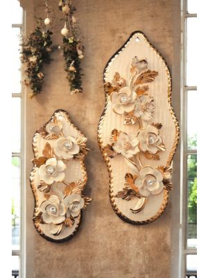 Set of 2 ceramic wall decorations, with roses, crystals and gold details, handmade.