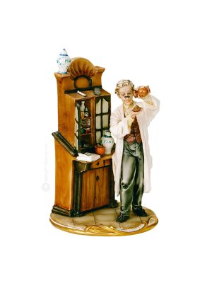 PHARMACIST Statuette Statue Figure Porcelain Capodimonte Handmade Made in Italy Exclusive